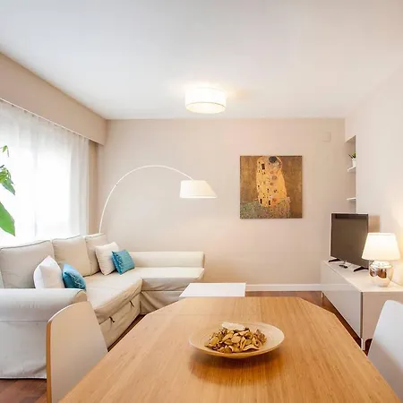 Apartment Hi - Jorge Juan Valencia